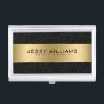 Eleganter schwarzer und metallischer Goldrand Visitenkarten Etui<br><div class="desc">Elegante,  fette Goldtöne reißen sich über den blühenden Damaskus schwarzer Hintergrund. Anpassbare Vorlage. Metallisches Aussehen und Glanz ist eine digitale Illusion und nicht echtes Metall oder glänzend.</div>
