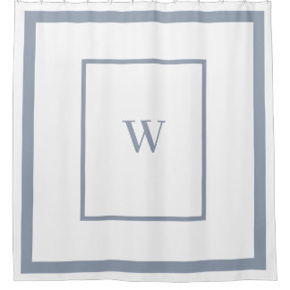 Eleganter staubblauer Monogram-Letter Duschvorhang