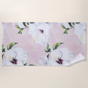 Eleganter weißer Hibiskus auf weichrosa Hintergrun Strandtuch