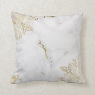 Eleganter weißer Imitatgoldchic-Marmorluxus mit Kissen