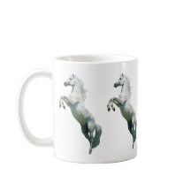 Eleganter Weißer-Pferd-Becher
