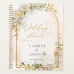 Eleganter White Floral Wedding Planner Planer<br><div class="desc">Der komplizierte Blumenrahmen bietet eine ätherische und romantische Touch. Der Blumenrahmen ist wunderschön mit dem kalligraphischen Schriftart ausgeglichen und bietet eine Touch von Eleganz und Eleganz. Der Kalligraphie-Schriftart hat sanfte Kurven und einen raffinierten Stil, der den komplexen Blumenrahmen perfekt ergänzt. Dieses Hochzeitsplaner-Design ist ideal für Paare, die in ihrer Hochzeitsplanung...</div>