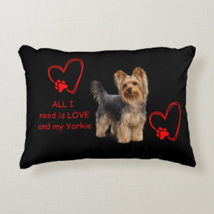 Eleganter Yorkie Photorealistische Hundedeko Dekokissen