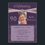 Elegantes 90. Geburtstagsparty Foto Einladungen<br><div class="desc">Die Gäste werden Liebe haben,  diese elegante 90. Geburtstagsfeier mit einem Bild des Ehrengastes zu empfangen. Anpassen Sie diese Einladung einfach mit Ihren Informationen.  Sie können sogar die Schriftart ändern!</div>