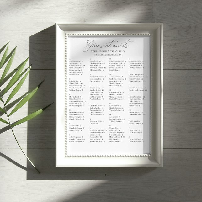 Elegantes Alphabetisches Hochzeitscharakter Poster (Ensure your guests can easily find their seats with our alphabetically organized guest list poster.)