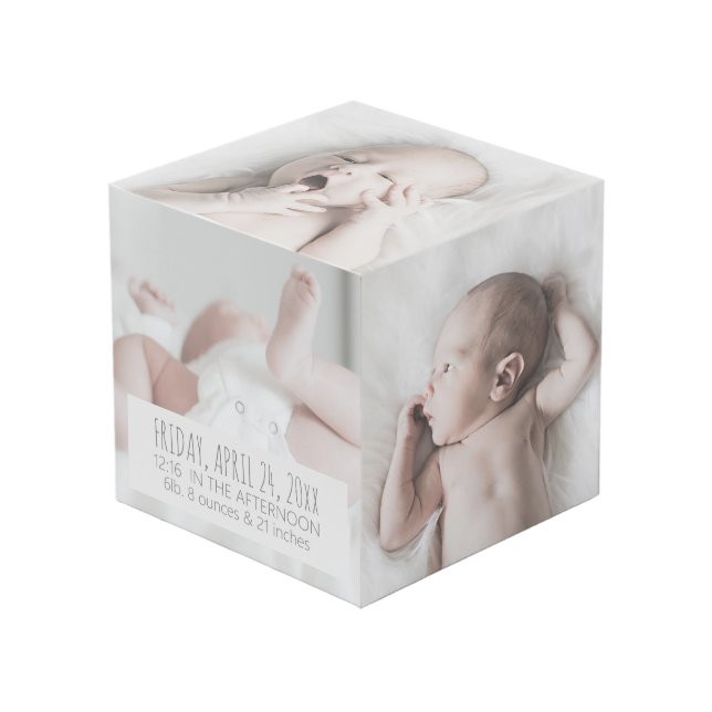 Elegantes Baby Custom Family Portrait Würfel (Vorderseite Schrägansicht)