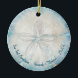 Elegantes Beach Foto Wasserfarbener Sand Dollar Keramik Ornament<br><div class="desc">Erstellen Sie Ihre eigene Wasserfarbe elegante Sand Dollar-Ornamente, in die Sie Ihr eigenes Foto einfügen können! Wenn Sie nur verheiratet waren und Ihr erstes Weihnachtsfest als Mr. und Mrs. zusammen feiern oder einen tropischen Sommerurlaub mit der Familie hatten, können diese Strandschmuck einen besonderen Sake machen. Ist es das erste Weihnachtsfest...</div>