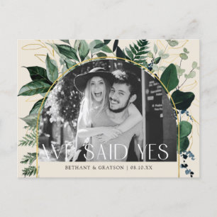 Elegantes Beige Botanisches QR-Foto Hochzeit Ankündigungspostkarte