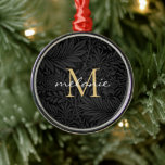 Elegantes Black Floral Gold Script Monogram Ornament Aus Metall<br><div class="desc">Elegantes Schwarz/Gold Vintages florales botanisches Muster mit Monogramm und Skriptnamen.</div>