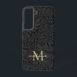 Elegantes Black Gold Floral Script Monogram Samsung Galaxy Hülle<br><div class="desc">Elegantes Schwarz/Gold Vintages florales botanisches Muster mit Monogramm und Skriptnamen.</div>