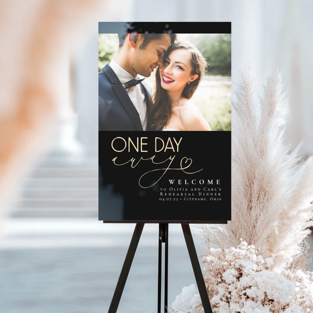 Elegantes Black Probe Dinner Willkommen Foto Acrylschild (Rehearsal Dinner Welcome Sign with Photo)