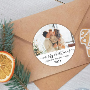 Elegantes Black Script Family Foto Frohe Weihnacht Runder Aufkleber