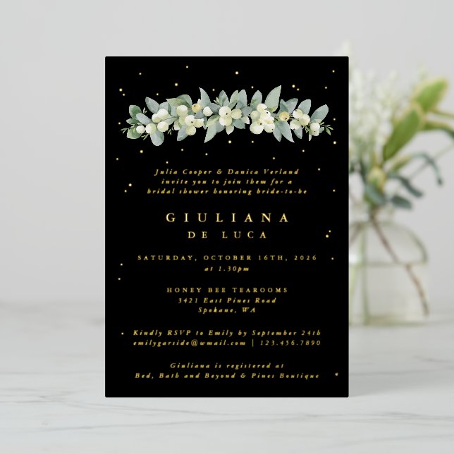 Elegantes Black Snowberry+Eukalyptus Brautparty Folieneinladung (Stehend vorne)