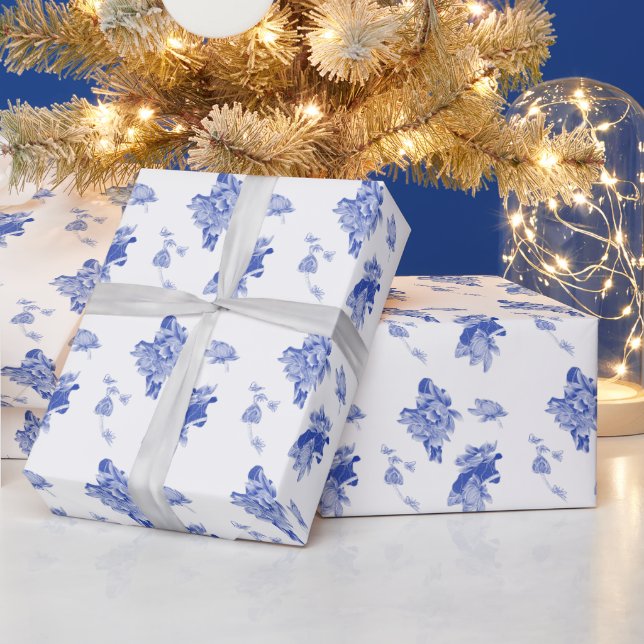 Elegantes Blau und Weiß Chinoiserie Blumenmuster Geschenkpapier (Feiertage)