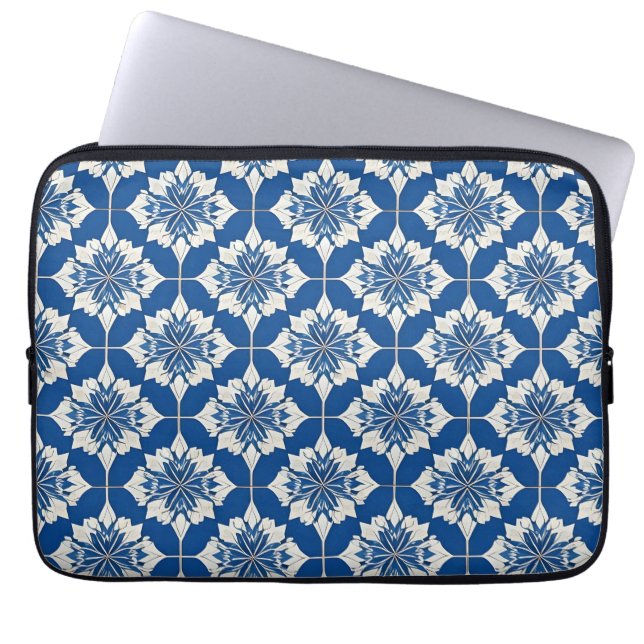 Elegantes Blau-Weiß-Muster Laptopschutzhülle (Vorderseite)