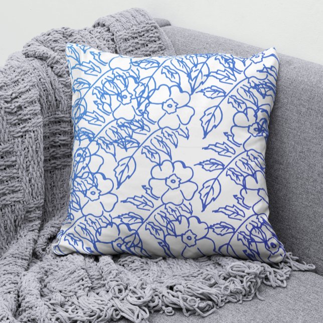 Elegantes BLue Blossom FLoral-Druckmuster auf Weiß Kissen (Von Creator hochgeladen)