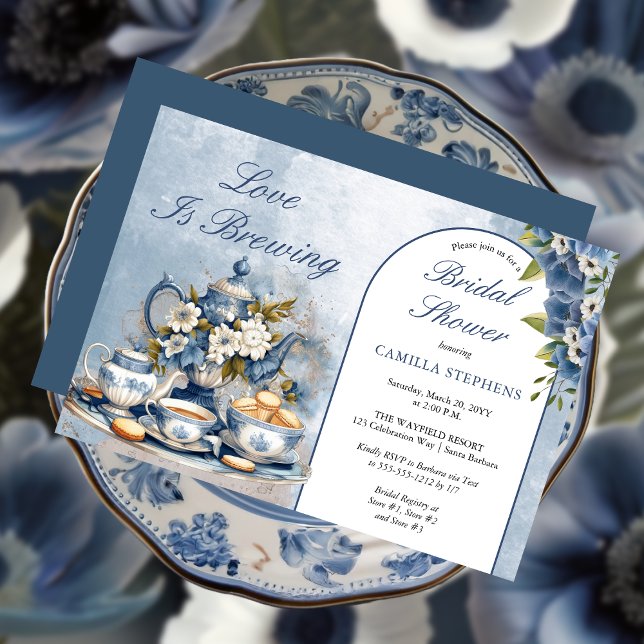 Elegantes Blue Floral Tee Set Brautparty Tea Einladung (Elegant Blue Floral Teacup Bridal Shower Tea Landscape Invitation)