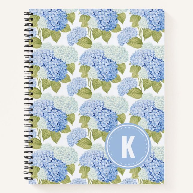 Elegantes Blue Hydragea Blume Muster Monogramm Notizbuch (Vorderseite)