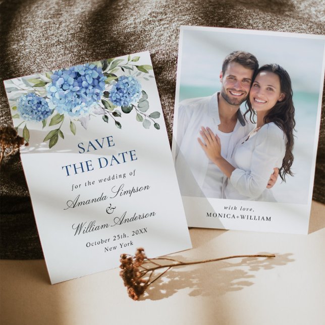 Elegantes Blue Hydrangea Floral Wedding Foto Save The Date (Von Creator hochgeladen)