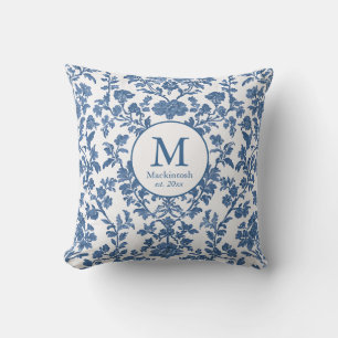 Elegantes Blue Toile Monogram Kissen