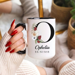 Elegantes Blumeninitial personalisierter Muggesche Tasse