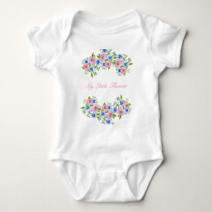 Elegantes Blumenmuster Baby Strampler