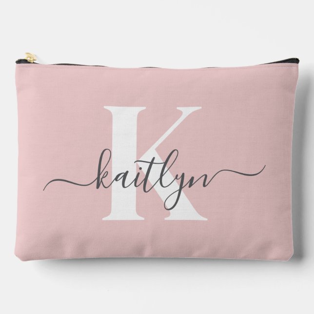 Elegantes Blush Pink Gray Script Monogram Zubehörtasche (Vorderseite)