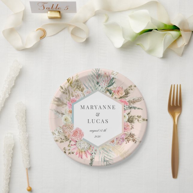 Elegantes Bohemisch Floral Monogramm Pappteller (Hochzeit)
