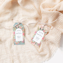 Elegantes Bohemisches Brautparty mit Blumen