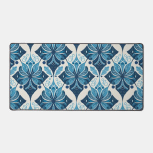 Elegantes Boho-Blumenmuster in Blau Schreibtischunterlage