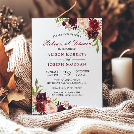 Elegantes Burgund Floral Hochzeit Probe Dinner Einladung