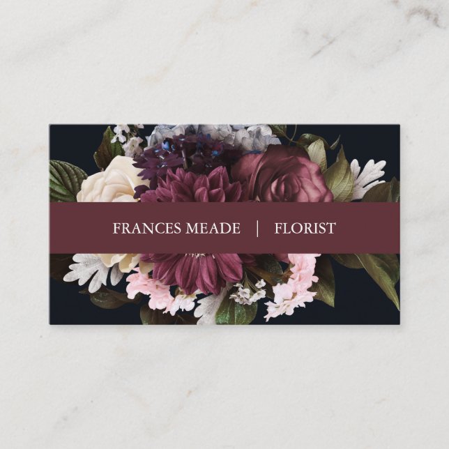 Elegantes Burgund und Weiße Flora | Visitenkarte (Vorderseite)