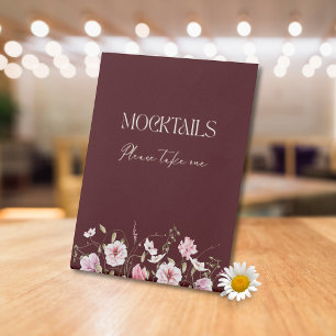 Elegantes Burgunder Blumen-Mocktails-Tischschild Sockelschild