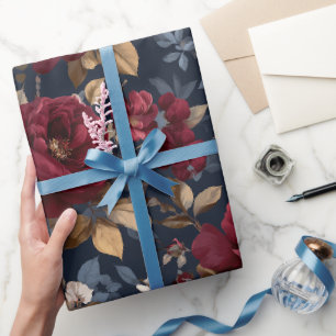 Elegantes Burgunder-Rosen-Marine Blumenmuster Geschenkpapier