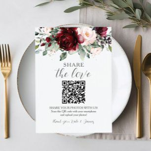 Elegantes Burgunder-Rot Rosa Floral QR Teile Fotos Dankeskarte