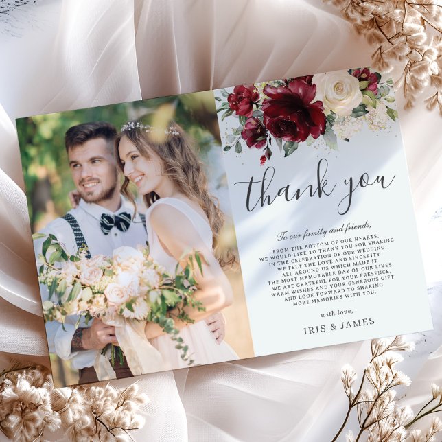 Elegantes Burgundy Ivory White Floral Wedding Foto Dankeskarte (Von Creator hochgeladen)