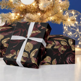 Elegantes Burgundy Rot und Gold Rose Blumenmuster Geschenkpapier