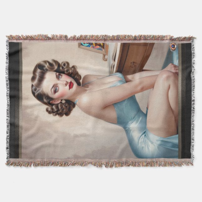 Elegantes Button Girl Beauty in Satin Blue Attrakt Decke (Vorderseite)
