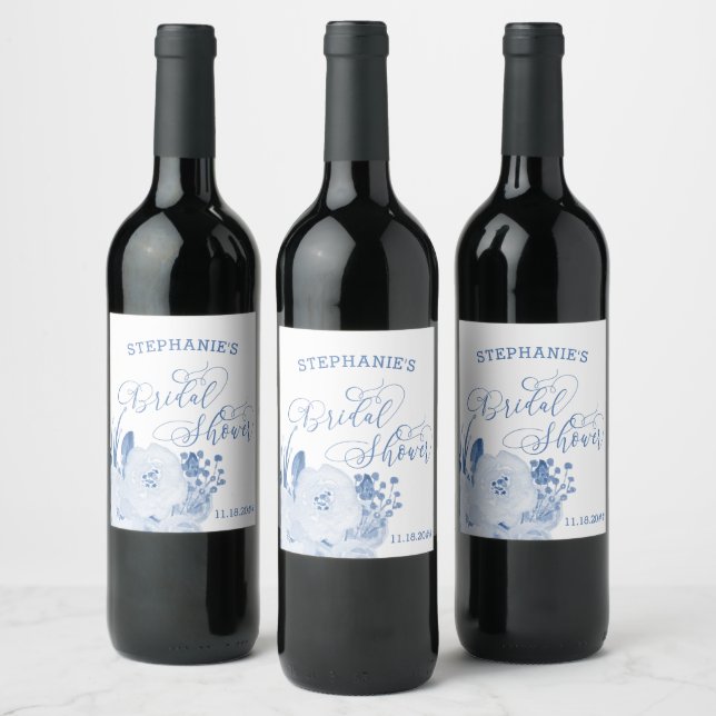 Elegantes Calligraphy Dusty Blue Brautparty Weinetikett (Flaschen)