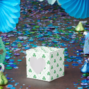 Elegantes Clover Pattern Herz 2x2x2 Geschenkschachtel