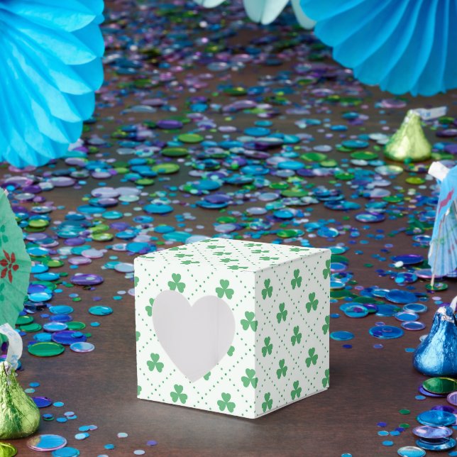Elegantes Clover Pattern Herz 2x2x2 Geschenkschachtel (Party)