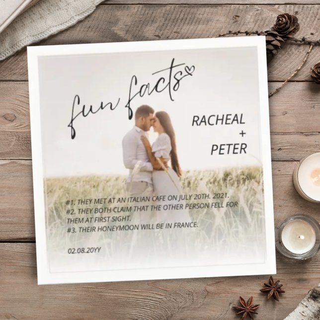 Elegantes Couple Foto Moderne Fun Facts Hochzeit Serviette (Von Creator hochgeladen)