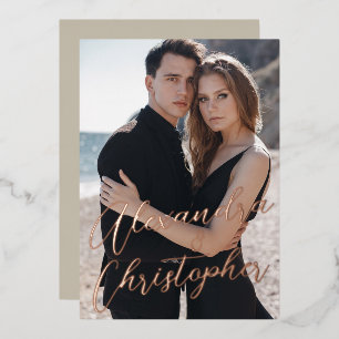 Elegantes Cream Foto Calligraphy Gold Save the Dat Folieneinladung