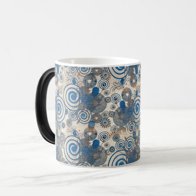 Elegantes Design mit blauem Twirl-Muster Verwandlungstasse (Vorderseite Links)