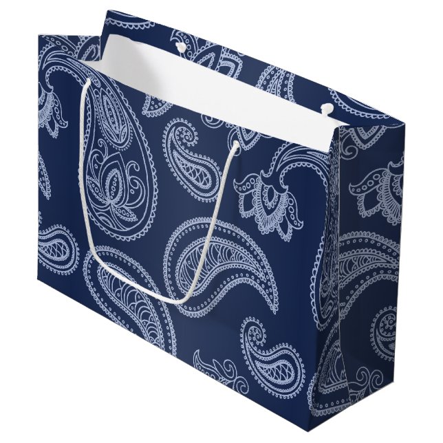 Elegantes dunkelblaues Paisley-Muster Große Geschenktüte (Vorderseite Schrägansicht)