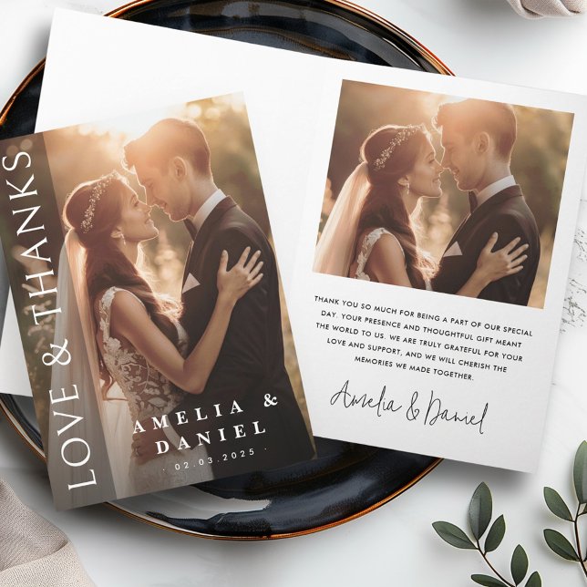 Elegantes, dunkles Overlay-Foto Dankeskarte (Elegant dark vertical overlay wedding photo folded thank you card)