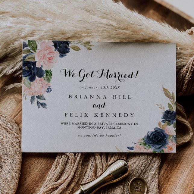 Elegantes Einfaches Winter-Floral-Kalligrafie Ankündigung (Von Creator hochgeladen)