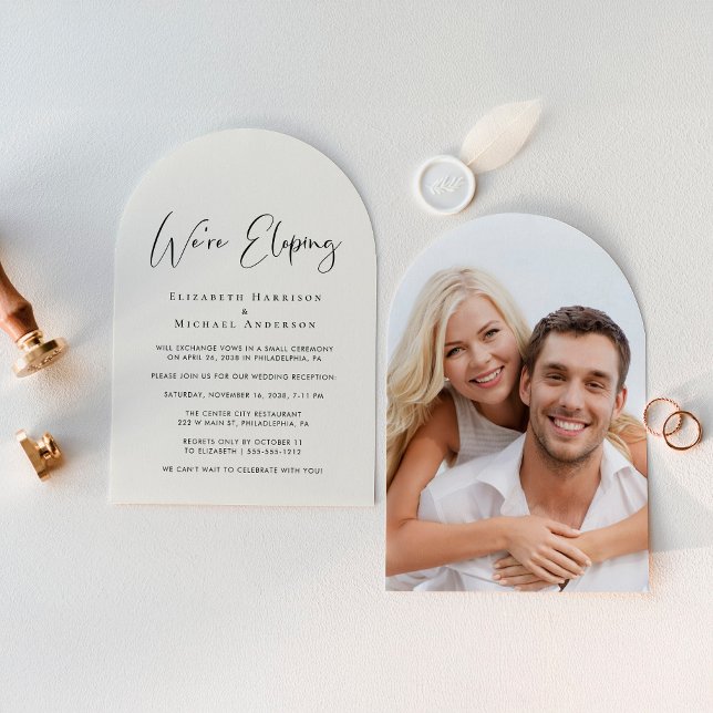 Elegantes Elopement Foto Hochzeitsempfang Einladung (Celebrate your love story with a chic arch-shaped elopement announcement and reception invitation)