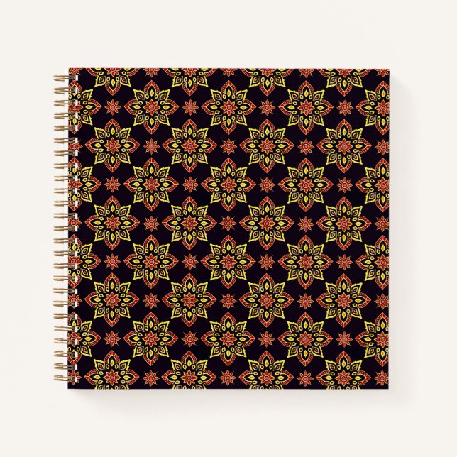 Elegantes Floral Mandala Muster Notizbuch (Vorderseite)