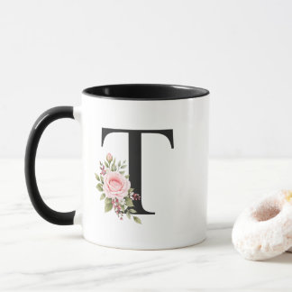 Elegantes florales Monogramm-Logo Buchstabe T Tasse